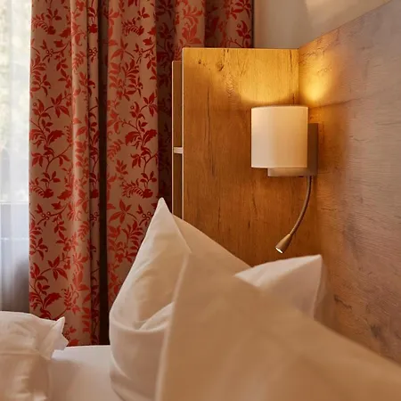 Goethe Schwarzwald Boutiquehotel 3* 스타우펜임브라이스가우